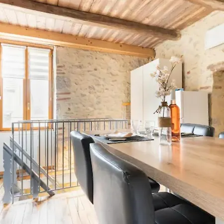 Tour Du Rocher Holiday home *