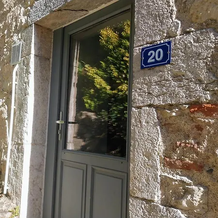Tour Du Rocher