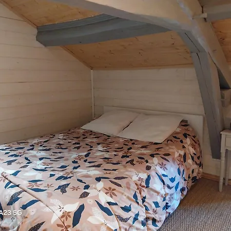 Tour Du Rocher 度假居 *