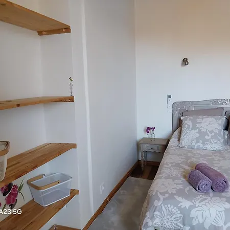 Tour Du Rocher 度假居 *