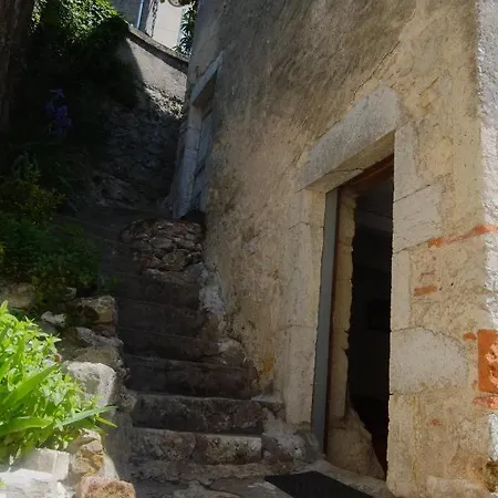 Tour Du Rocher