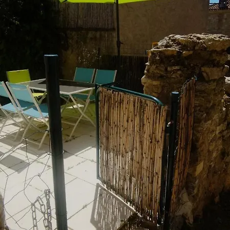 Holiday home Tour Du Rocher *