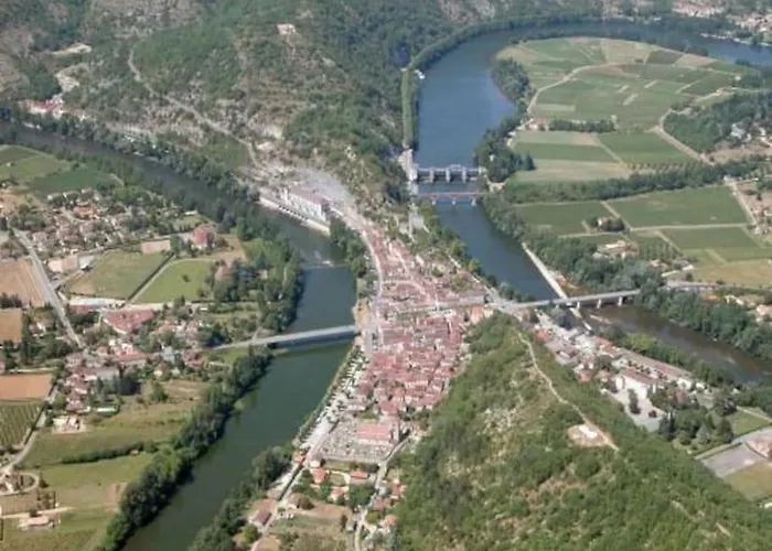Prázdninový dům Tour Du Rocher Luzech
