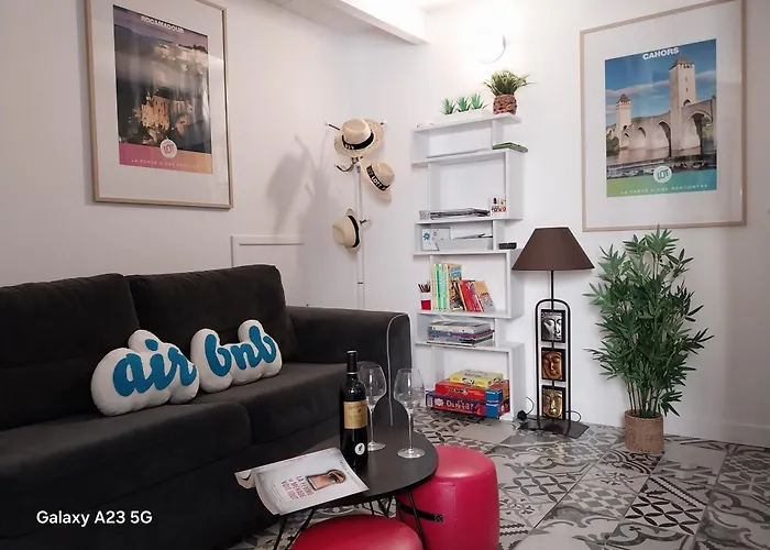 度假居 Tour Du Rocher *