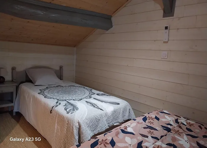 度假居 Tour Du Rocher Luzech